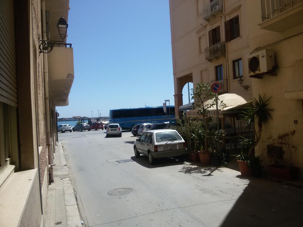 Almaran B&B Trapani Port & City Kültér fotó